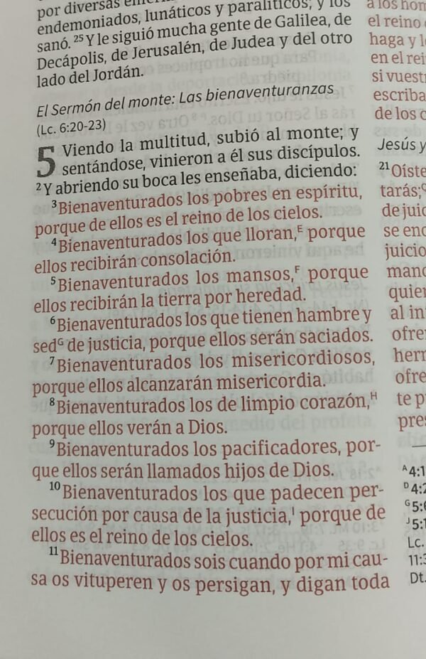 WhatsApp Image 2025-10-18 at 2.06.26 PM(1) Biblia Ultrafina Holman